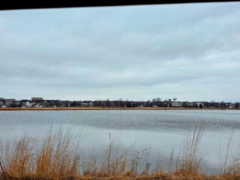 Tiny photo for 240 Devoe Drive, Oswego, IL 60543 (MLS # 12576266)