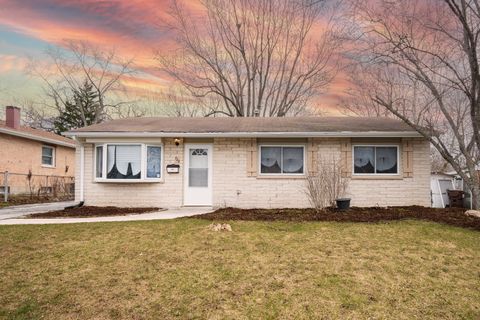 Photo of 729 Blackhawk Drive, University Park, IL 60484 (MLS # 12604659)