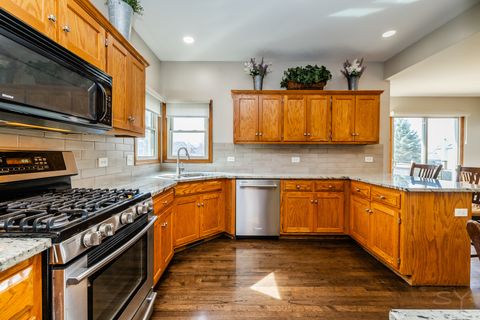 Tiny photo for 203 Cambridge Court, Oswego, IL 60543 (MLS # 12614615)