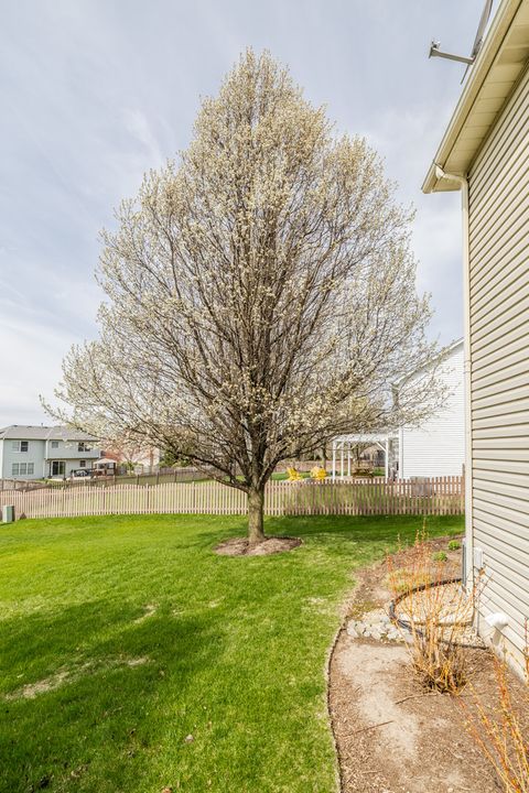 Tiny photo for 203 Cambridge Court, Oswego, IL 60543 (MLS # 12614615)