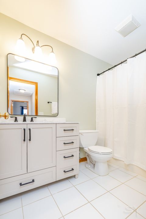 Tiny photo for 203 Cambridge Court, Oswego, IL 60543 (MLS # 12614615)