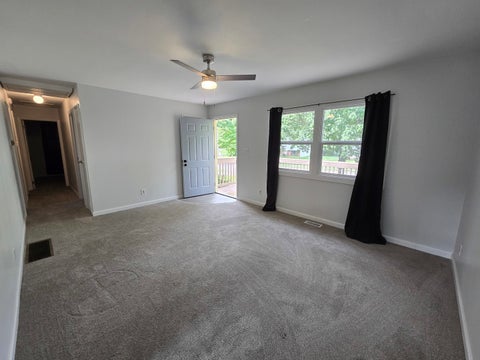 Tiny photo for 1307 Glenwood Road, Bloomington, IL 61704 (MLS # 12769685)