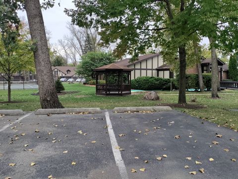 Tiny photo for 11126 Cottonwood Drive #11D, Palos Hills, IL 60465 (MLS # 12492735)
