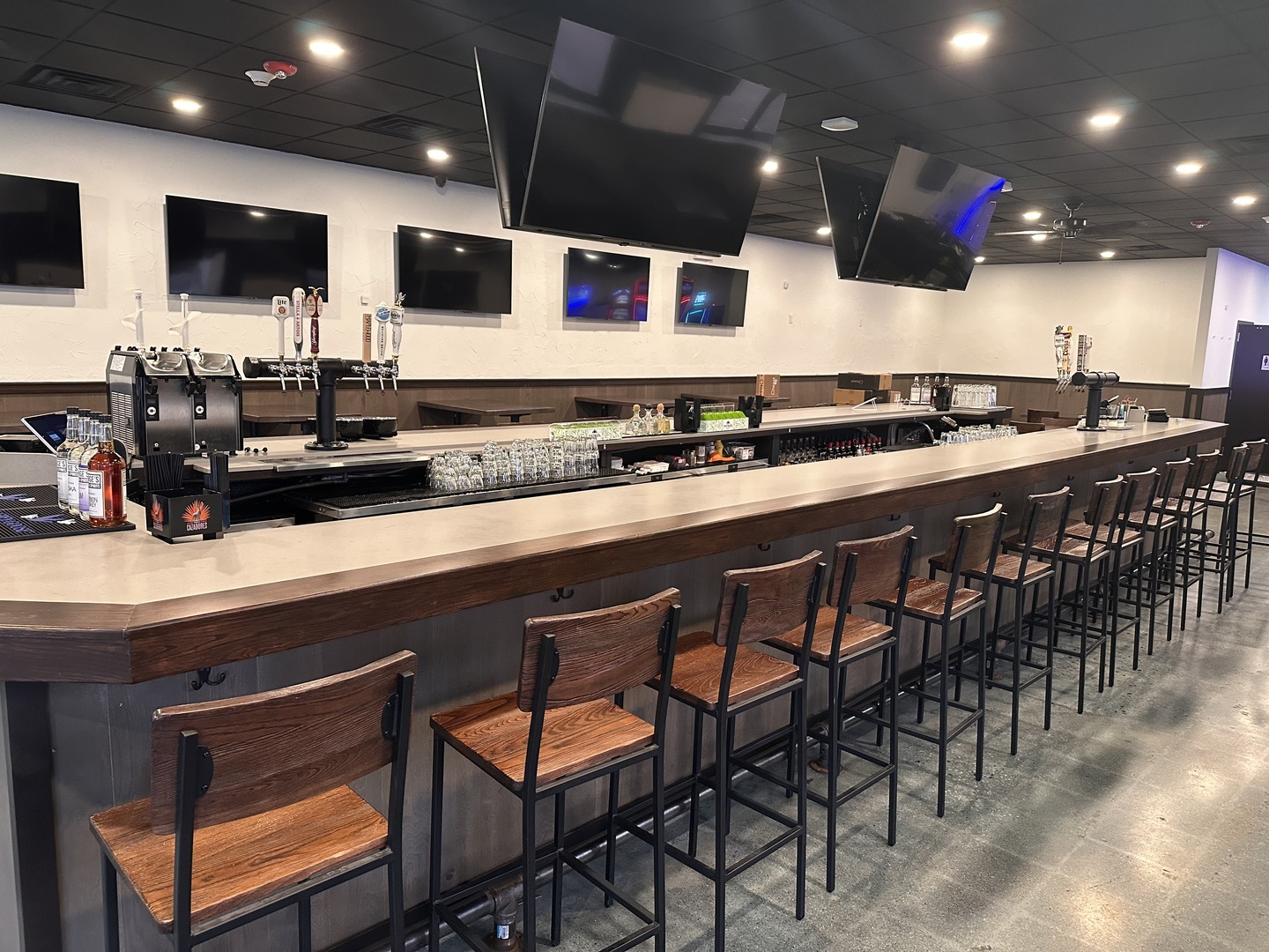 6764 W Forest Preserve Drive