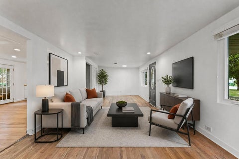 Tiny photo for 9909 Elm Circle Drive, Oak Lawn, IL 60453 (MLS # 12768676)