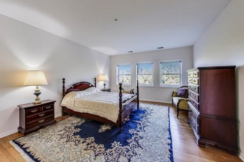 Tiny photo for 1688 Green Bay Road #404, Highland Park, IL 60035 (MLS # 12490563)