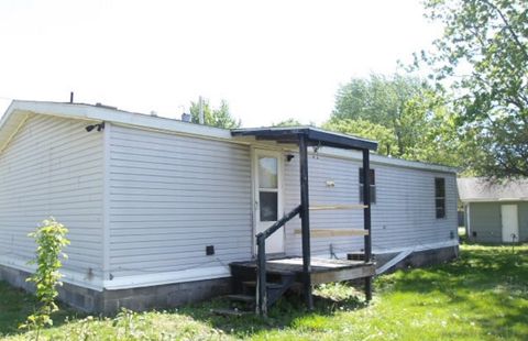 Tiny photo for 406 E Van Buren Street, Paris, IL 61944 (MLS # 12626763)