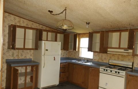 Tiny photo for 406 E Van Buren Street, Paris, IL 61944 (MLS # 12626763)