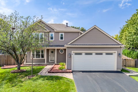 Photo of 8 Arthur Court, Streamwood, IL 60107 (MLS # 12751732)