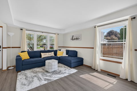 Tiny photo for 8 Arthur Court, Streamwood, IL 60107 (MLS # 12751732)