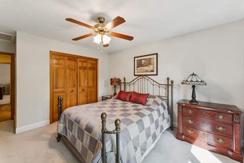 Tiny photo for 384 E Montrose Avenue, Wood Dale, IL 60191 (MLS # 12642085)