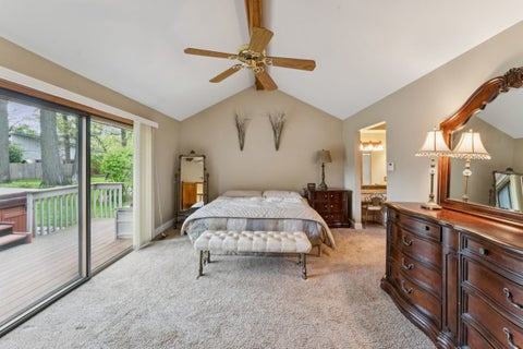 Tiny photo for 384 E Montrose Avenue, Wood Dale, IL 60191 (MLS # 12642085)
