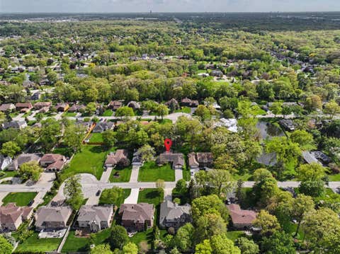 Tiny photo for 384 E Montrose Avenue, Wood Dale, IL 60191 (MLS # 12642085)