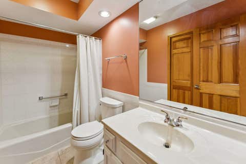 Tiny photo for 384 E Montrose Avenue, Wood Dale, IL 60191 (MLS # 12642085)