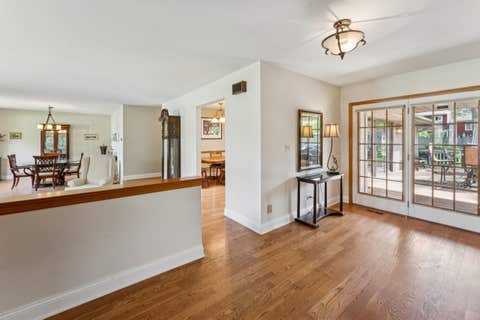 Tiny photo for 384 E Montrose Avenue, Wood Dale, IL 60191 (MLS # 12642085)