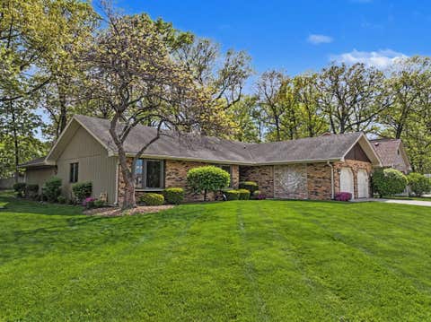 Tiny photo for 384 E Montrose Avenue, Wood Dale, IL 60191 (MLS # 12642085)