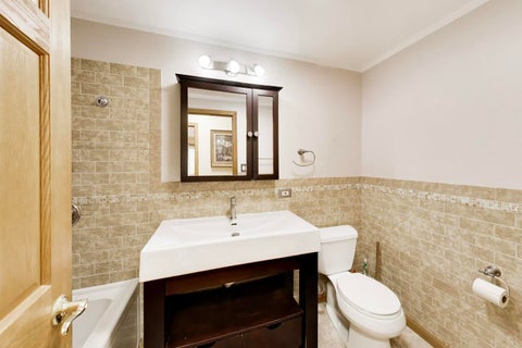 Tiny photo for 904 E OLD WILLOW Road #102, Prospect Heights, IL 60070 (MLS # 12788405)