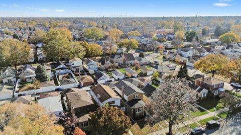 Tiny photo for 3515 N Oriole Avenue, Chicago, IL 60634 (MLS # 12519315)