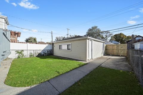 Tiny photo for 3515 N Oriole Avenue, Chicago, IL 60634 (MLS # 12519315)