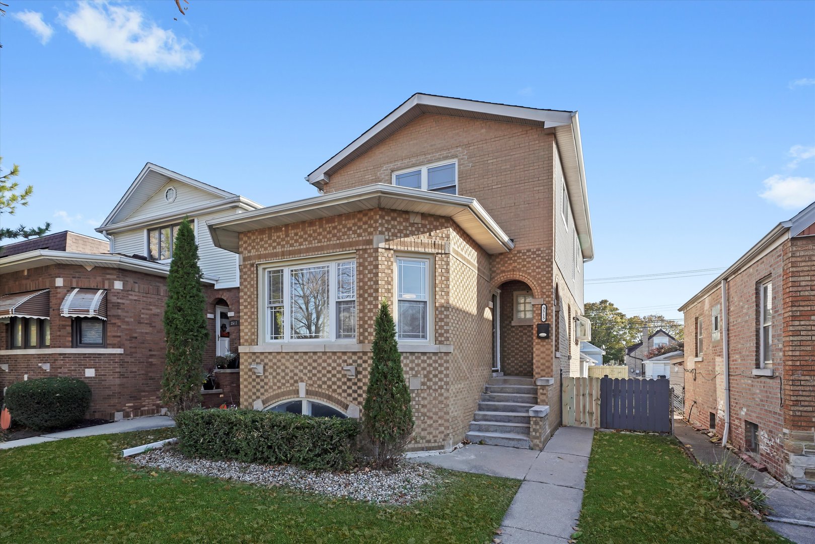 3515 N Oriole Avenue