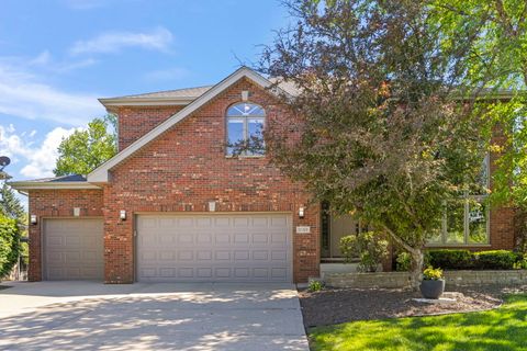 Photo of 11019 Shenandoah Drive, Orland Park, IL 60467 (MLS # 12639892)