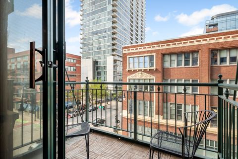 Tiny photo for 1801 S MICHIGAN Avenue #402, Chicago, IL 60616 (MLS # 12628488)