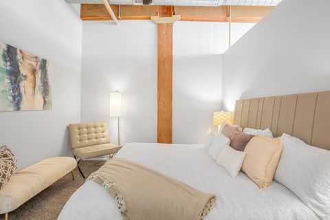 Tiny photo for 1801 S MICHIGAN Avenue #402, Chicago, IL 60616 (MLS # 12628488)