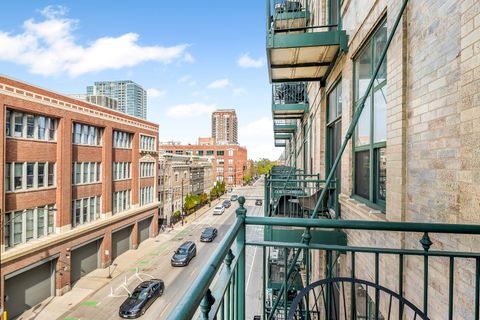 Tiny photo for 1801 S MICHIGAN Avenue #402, Chicago, IL 60616 (MLS # 12628488)
