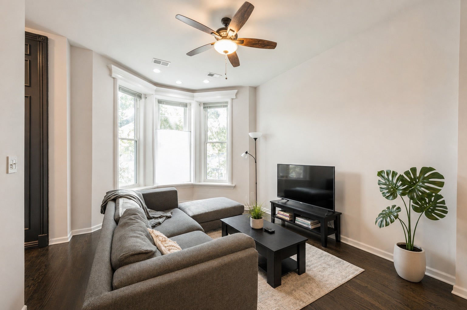 1234 W Huron Street