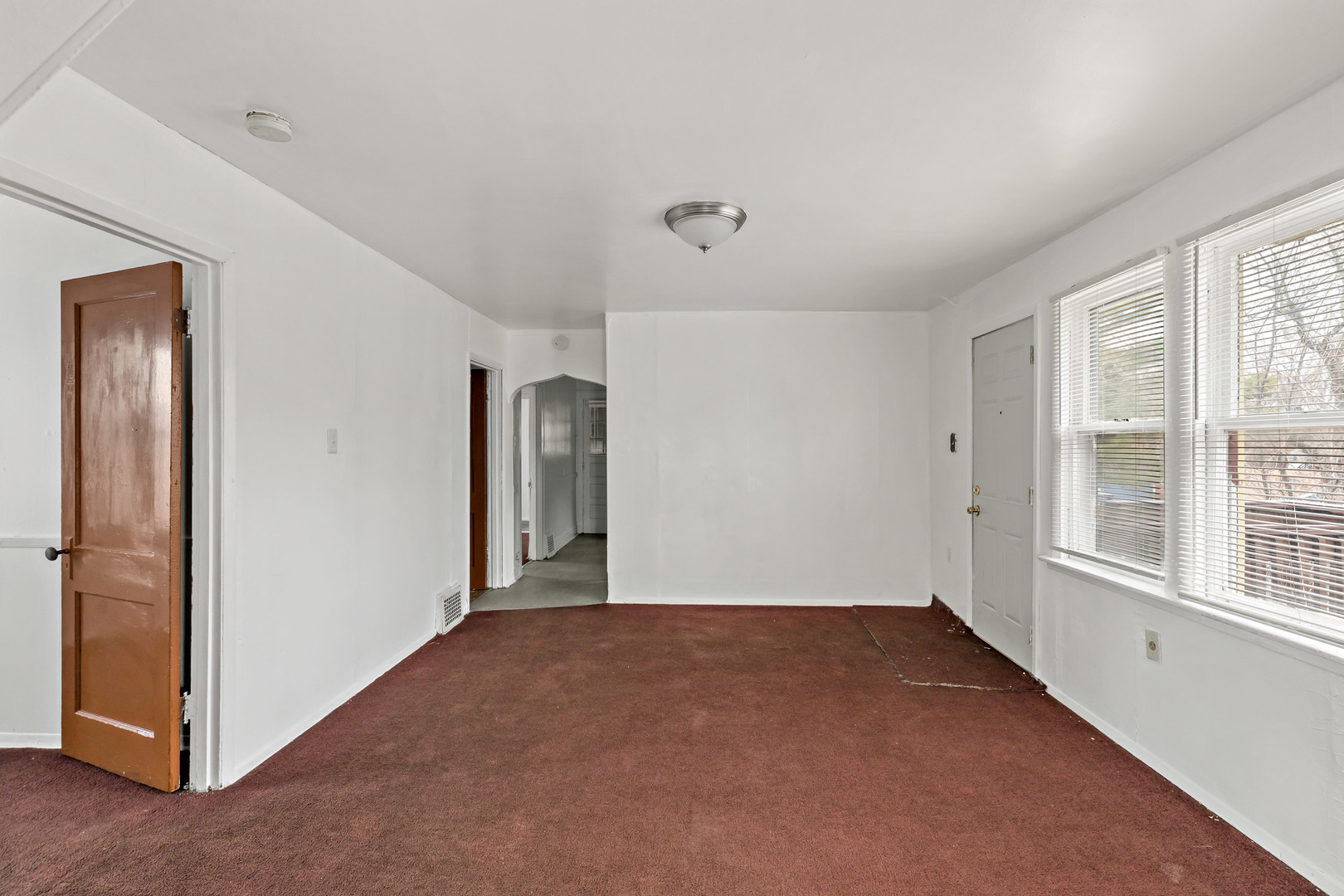 13827 S Wentworth Avenue