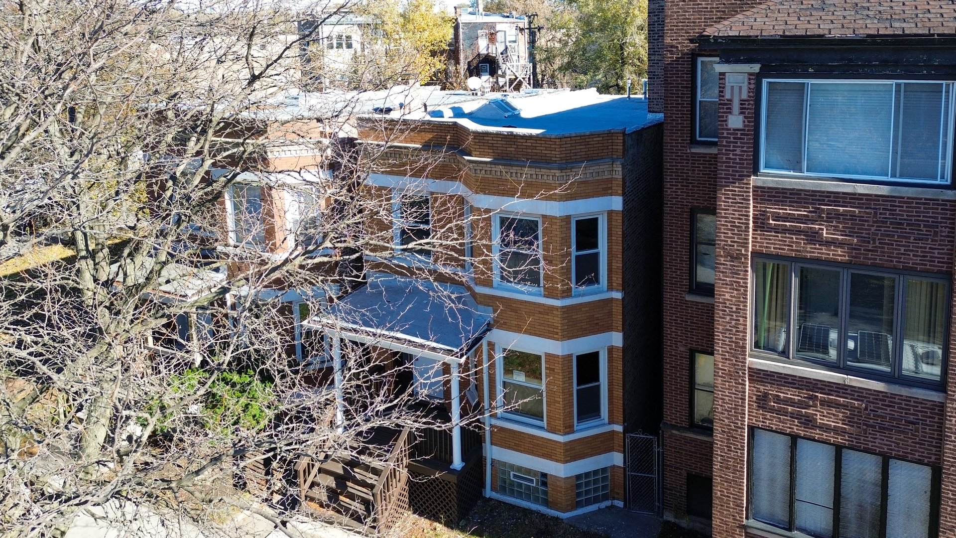 6961 S Eberhart Avenue