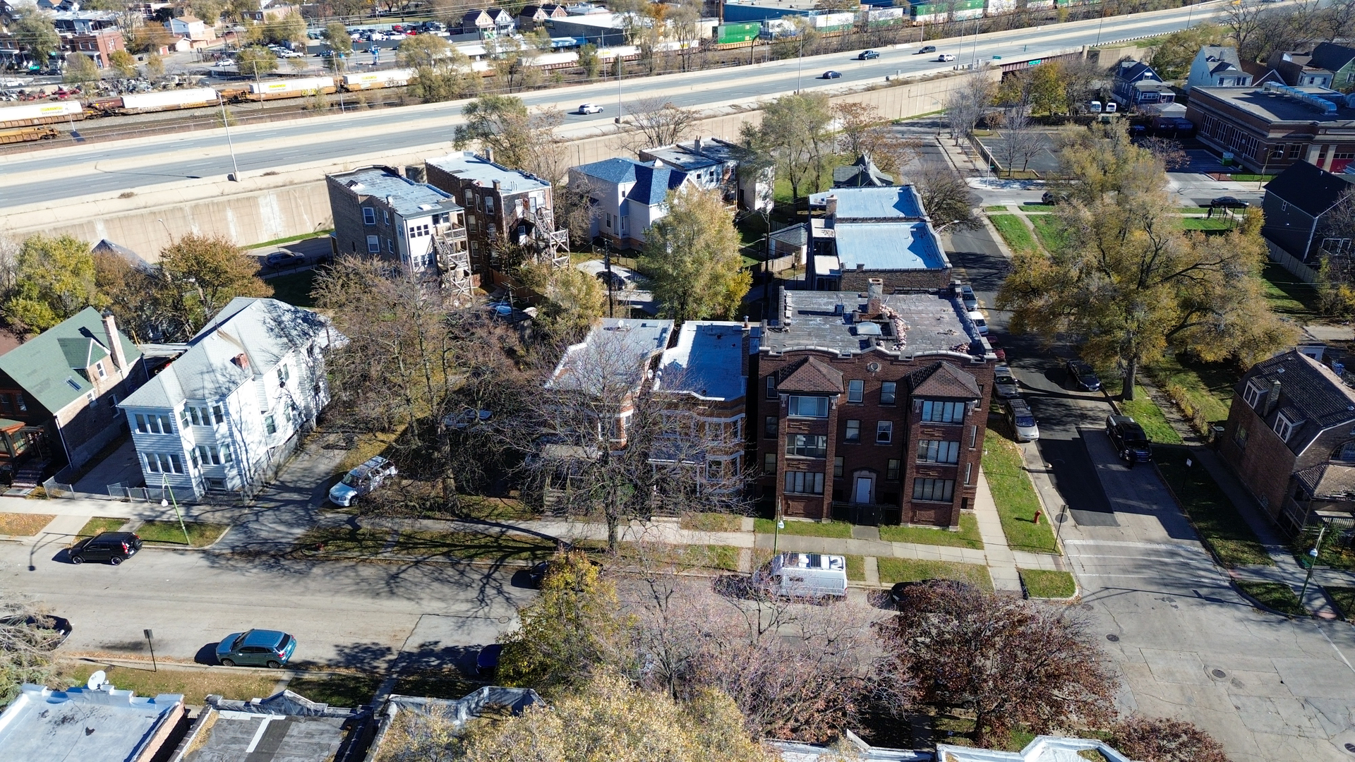 6961 S Eberhart Avenue