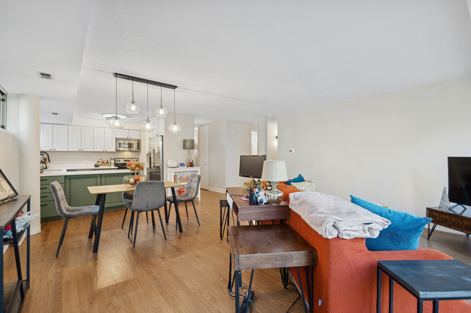 2555 Gross Point Road 112