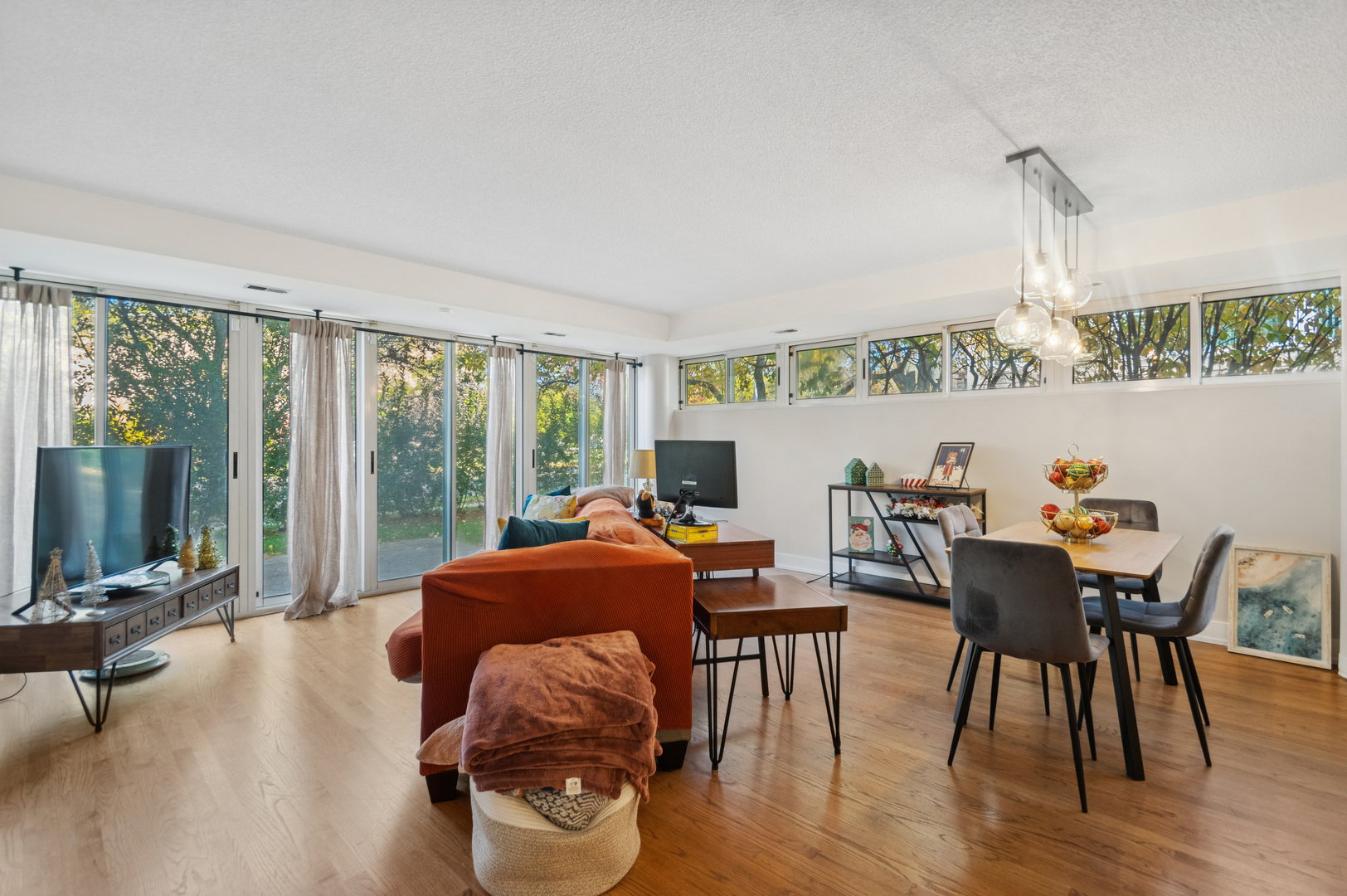 2555 Gross Point Road 112