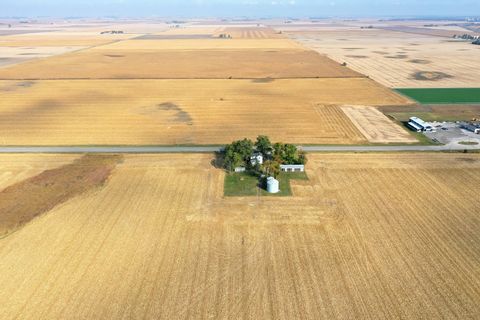 Tiny photo for 835 E State Route 116 Highway, Ashkum, IL 60911 (MLS # 12502787)