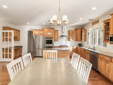 Tiny photo for 159 E Edgemont Lane, Park Ridge, IL 60068 (MLS # 12628220)