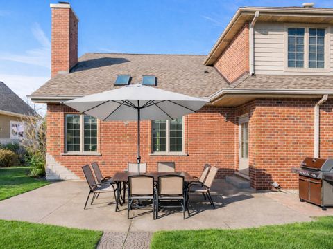 Tiny photo for 159 E Edgemont Lane, Park Ridge, IL 60068 (MLS # 12628220)