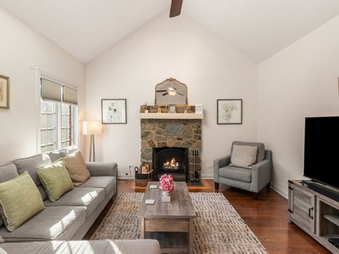 Tiny photo for 159 E Edgemont Lane, Park Ridge, IL 60068 (MLS # 12628220)
