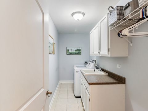 Tiny photo for 159 E Edgemont Lane, Park Ridge, IL 60068 (MLS # 12628220)