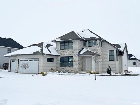 Photo of 6501 BLACKBIRD Lane, Bettendorf, IA 52722 (MLS # QC4263292)