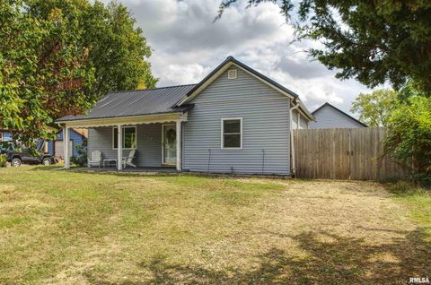 Tiny photo for 607 2ND Street, Camanche, IA 52730 (MLS # QC4267653)