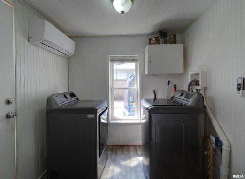 Tiny photo for 607 2ND Street, Camanche, IA 52730 (MLS # QC4267653)