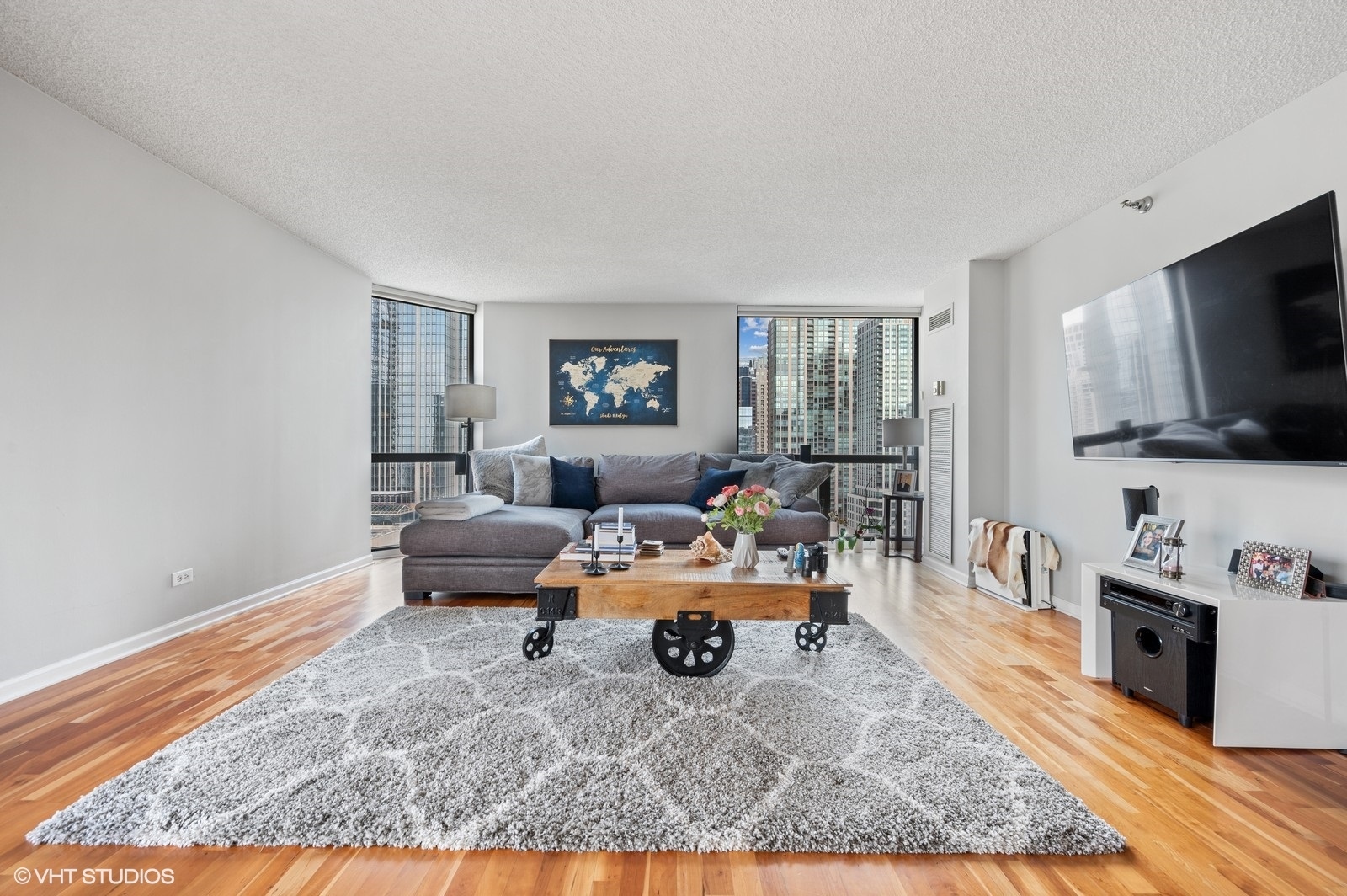 70 W Huron Street 2202