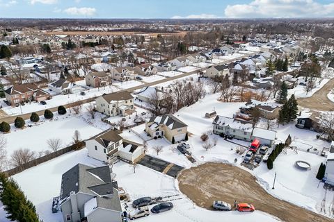 Tiny photo for 617 Lake Breeze Court, Lake Villa, IL 60046 (MLS # 12537842)