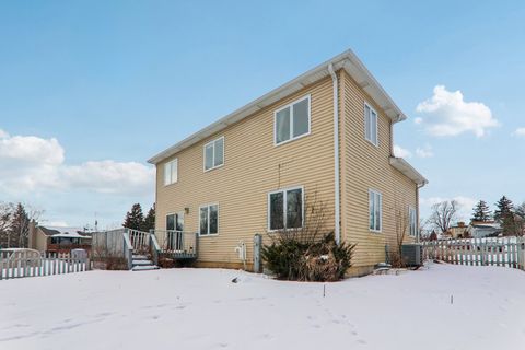 Tiny photo for 617 Lake Breeze Court, Lake Villa, IL 60046 (MLS # 12537842)