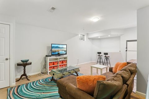 Tiny photo for 617 Lake Breeze Court, Lake Villa, IL 60046 (MLS # 12537842)