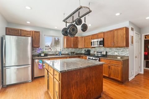 Tiny photo for 617 Lake Breeze Court, Lake Villa, IL 60046 (MLS # 12537842)