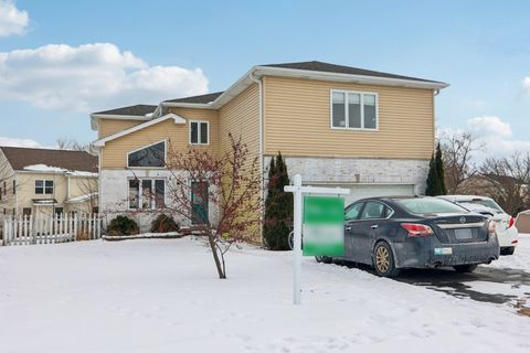 Tiny photo for 617 Lake Breeze Court, Lake Villa, IL 60046 (MLS # 12537842)