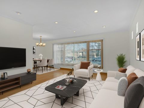 Tiny photo for 4928 N New England Avenue, Chicago, IL 60656 (MLS # 12604950)