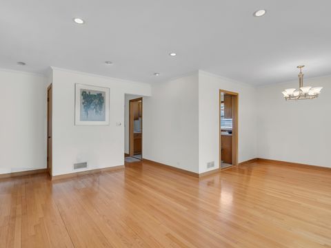 Tiny photo for 4928 N New England Avenue, Chicago, IL 60656 (MLS # 12604950)